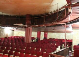 Décision salutaire du ministre Layoun : Le théâtre de Beyrouth échappe à la destruction