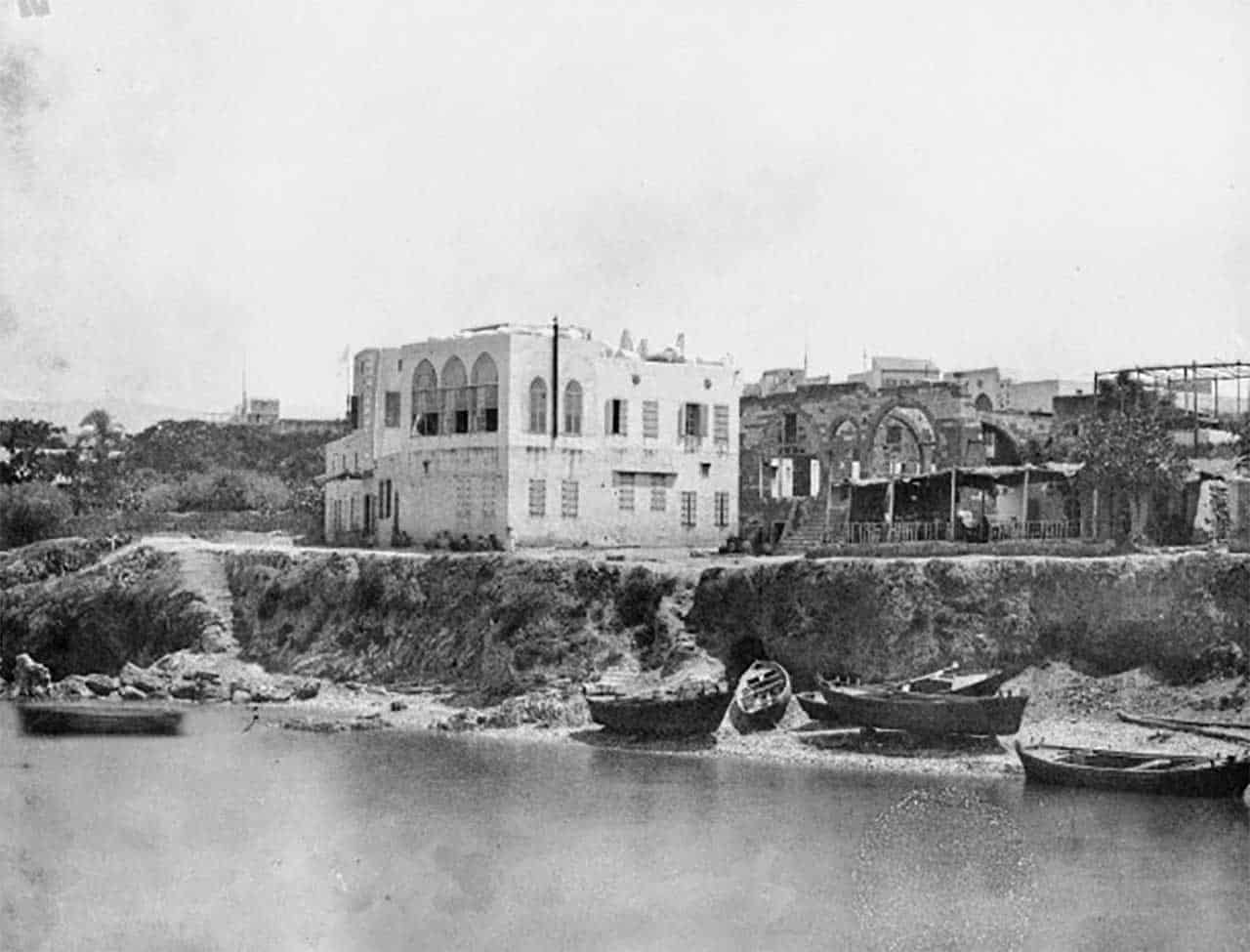 Liban: Le port phénicien de Beyrouth égrène ses dernières heures après 2500 ans d’existence Liban: Le port phénicien de Beyrouth égrène ses dernières heures après 2500 ans d'existence