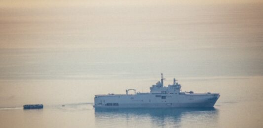 Le PHA Tonnerre en route pour le Liban