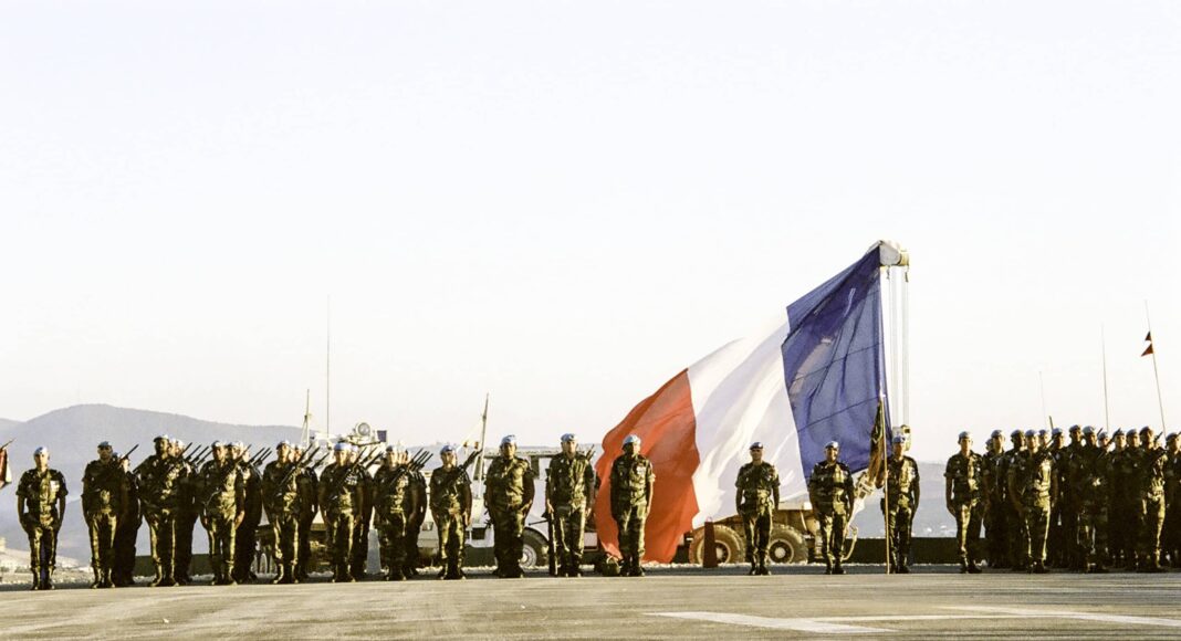 La cérémonie du 14 juillet 2009 à At Tiri au Sud Liban en compagnie du Contingent Français de la FINUL. Crédit photo: Libnanews.com, tous droits réservés.
