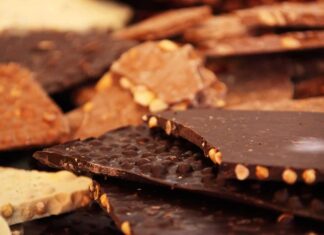 Mes chocolats me narguent par Michèle M. Gharios