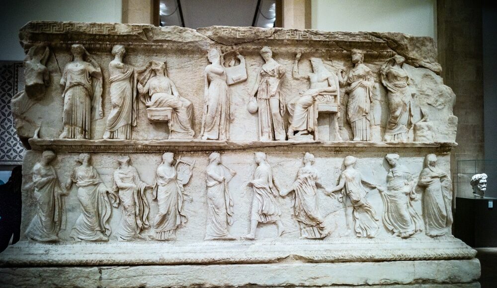 Lebanon / Heritage: The tribune or the Podium of the temple of Echmoun