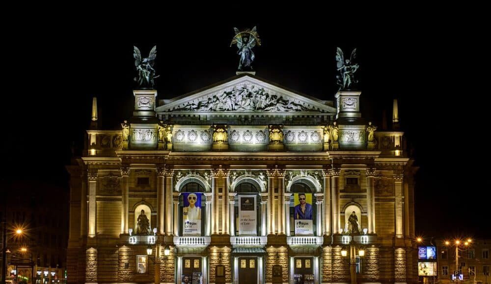 Source Photo: Pixabay/Pavlofox