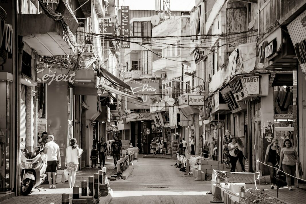 Une ruelle de Bourj Hammoud, quartier arménien de Beyrouth. Source Photo: Pixabay.com