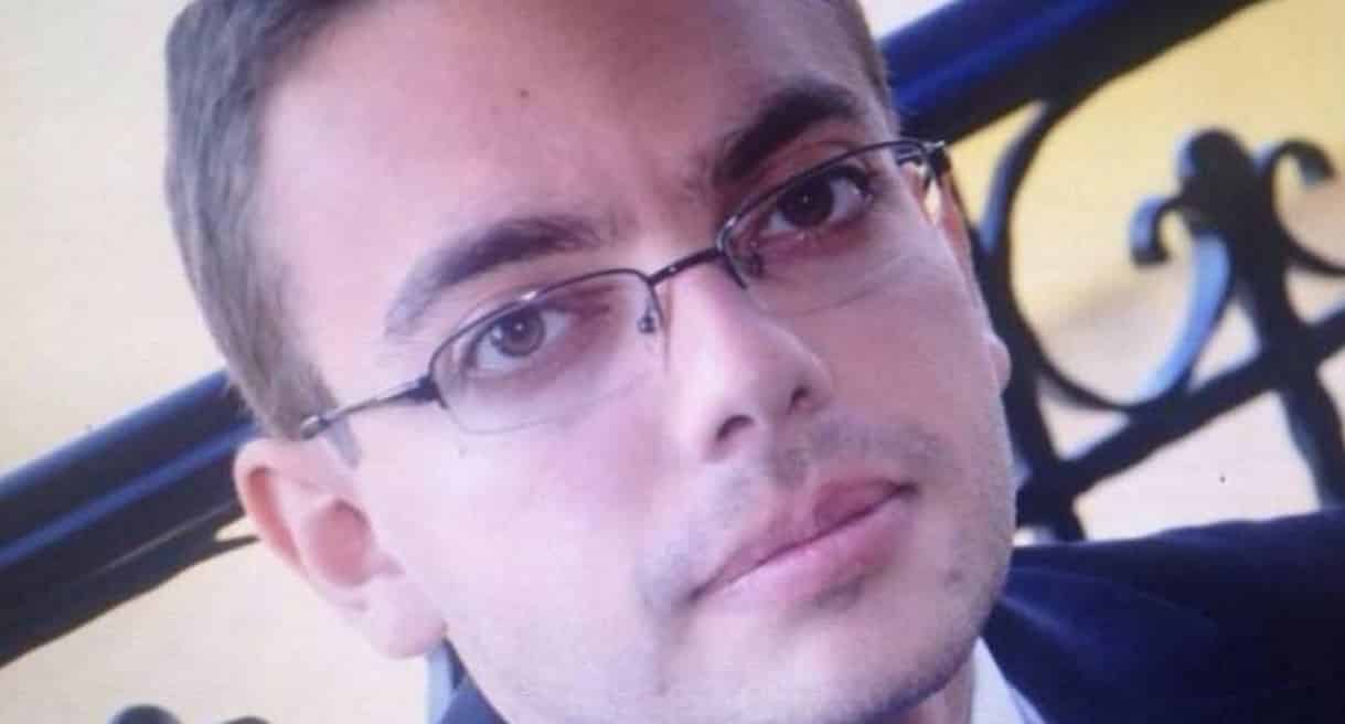Pardon Roy Hamouche, je ne cesserais de te tuer ...