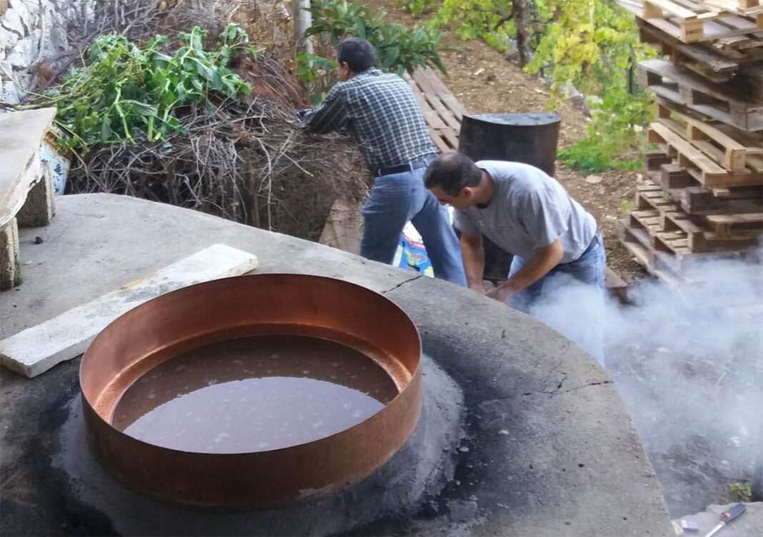 Mélasse de Raisin : Un Plaisir de Fabrication