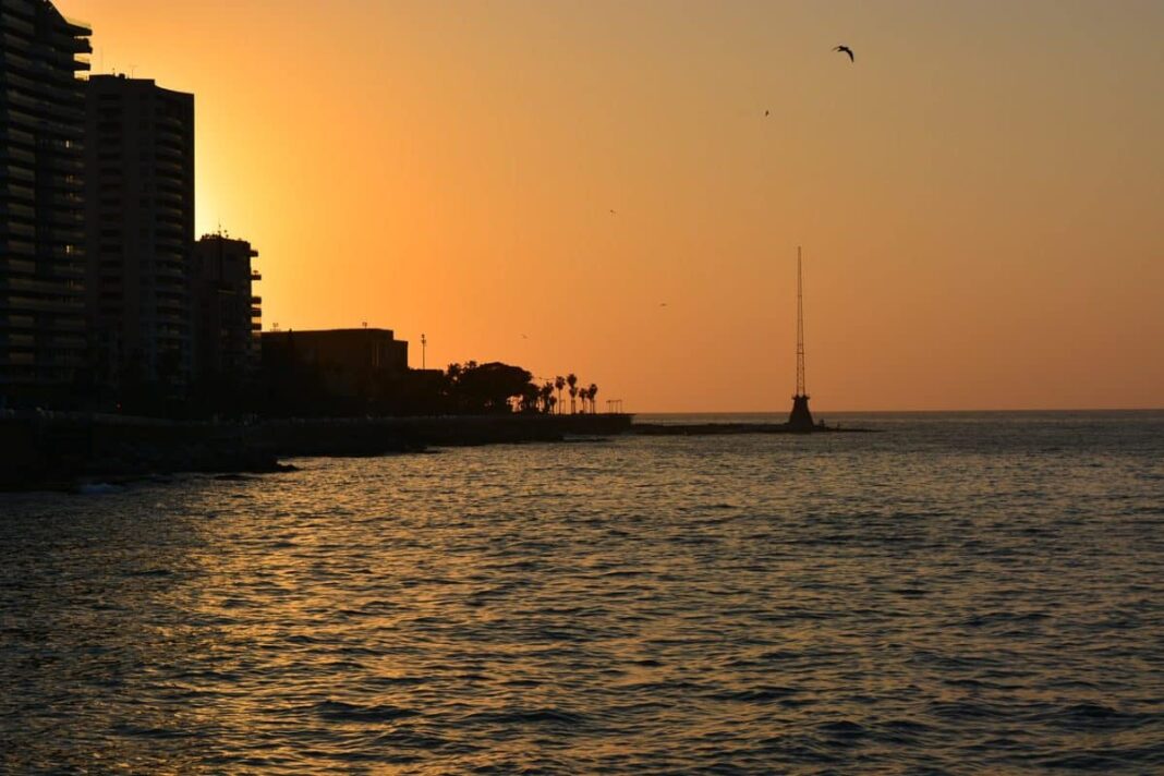 Le coucher du Soleil sur Beyrouth. Crédit Photo: RahelRizgar22 , Pixabay