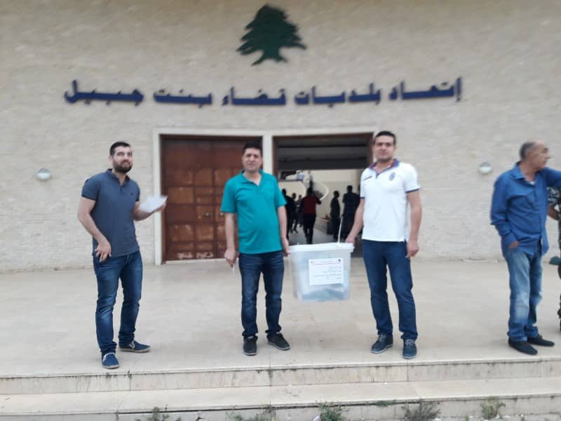 Lebanon: In the end, 230,466 people registered to vote abroad
