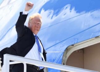 Le président américain sur le départ du Canada pour Singapour, le 9 juin 2018. Saul Loeb/AFP
