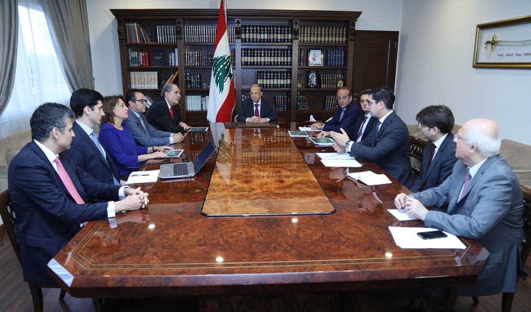 Le Président de la république recevant la délégation du cabinet Mc Kinsey, le 4 juillet 2018. Crédit Photo: Dalati & Nohra