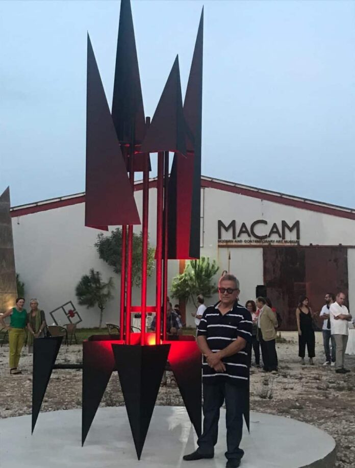 Le sculpteur Libanais Bernard Ghanem