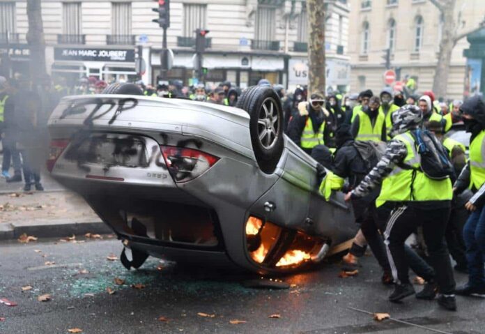 Hachem Facebook Gilet jaune Source Photo: Page Facebook des Gilets Jaunes. Crédit DR