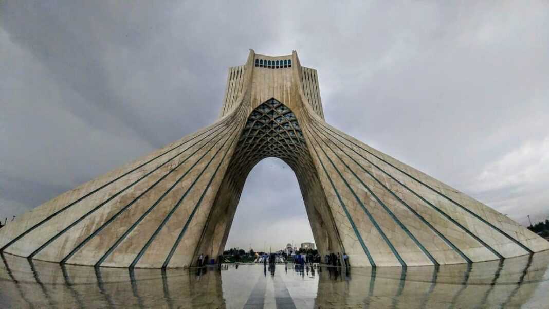 L'Iran prête à fournir du carburant et du blé au Liban