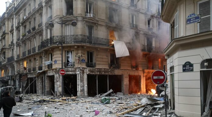 Explosion dans un quartier touristique de Paris