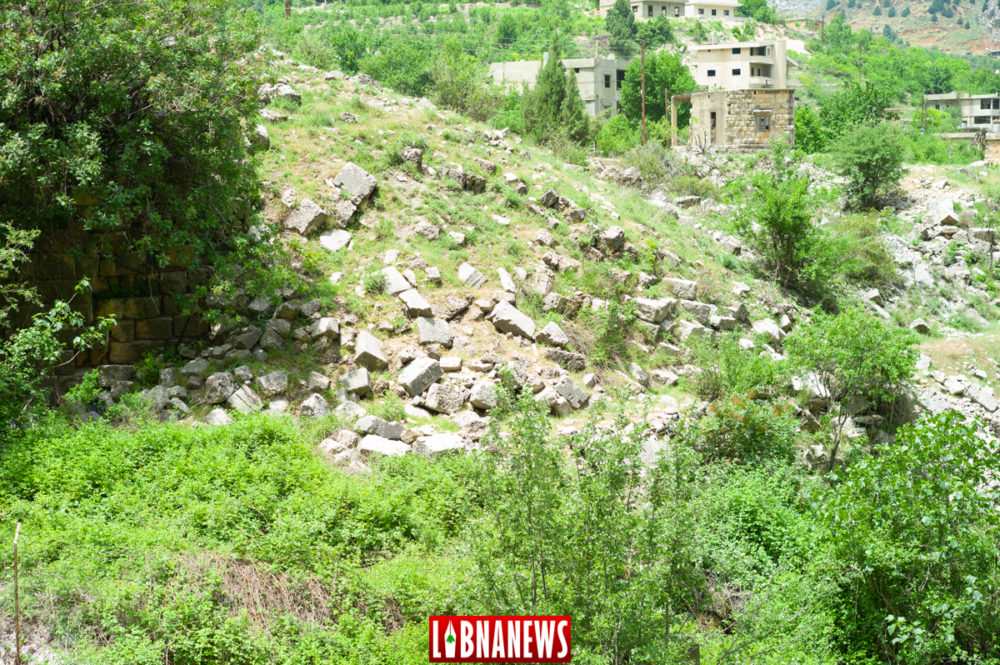 Les restes du temple d'Ishtar, détruit lors de la Christianisation du Liban et de la lutte contre le Paganisme. 
Crédit Photo: François el Bacha pour Libnanews.com. Tous droits réservés.