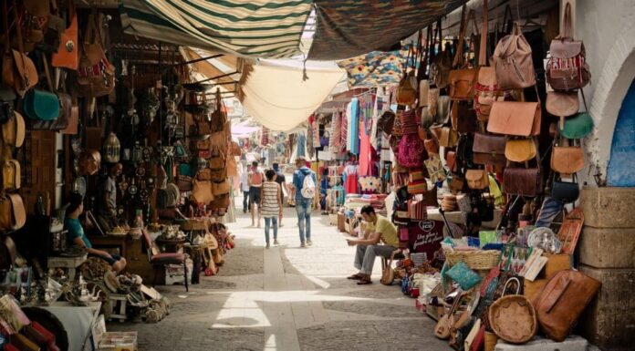 Un Souk. Source Photo: Pixabay/TheUjulala