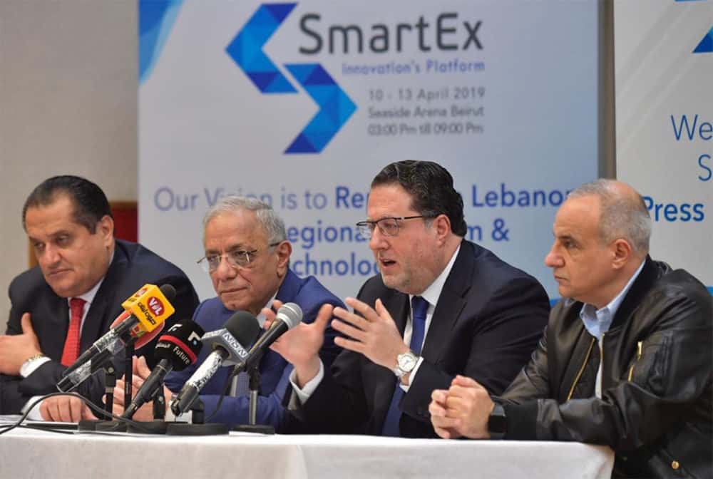 Le Ministre des Télécoms, Mohamed Choucair, s'exprimant au sujet de l'installation d'un réseau de fibres optiques au Liban lors de la conférence SmartEX. Origine photo: Twitter