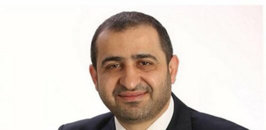 L'ancien Ministre des déplacés Ghassan Atallah. Source Photo: ANI