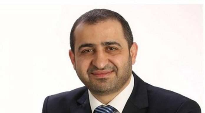 L'ancien Ministre des déplacés Ghassan Atallah. Source Photo: ANI