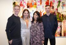 L'artiste Jonathan Chapline, la commissaire de l’exposition Maria Brito, la propriétaire de la galerie Hind Ahmad et l'artiste Canyon Castator.