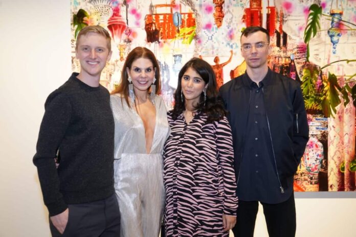 L'artiste Jonathan Chapline, la commissaire de l’exposition Maria Brito, la propriétaire de la galerie Hind Ahmad et l'artiste Canyon Castator.