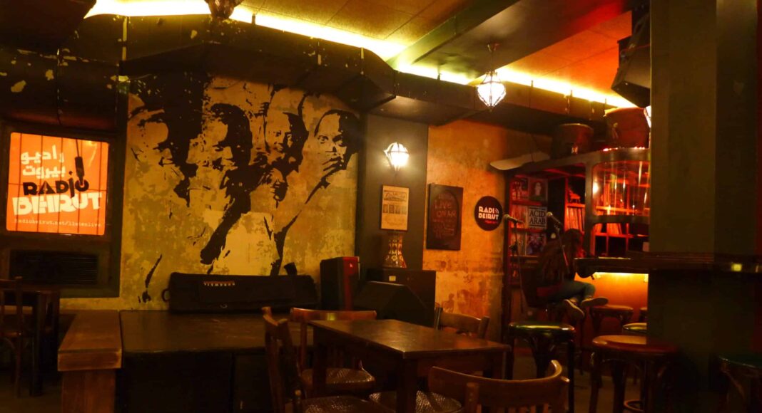 L'intérieur de Radio Beirut