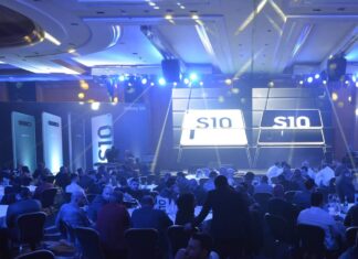 300 PROPRIÉTAIRES DE MAGASINS DE TELEPHONES PORTABLES OBTIENNENT UNE ORIENTATION DE LANCEMENT SUR LA SÉRIE SAMSUNG GALAXY S10