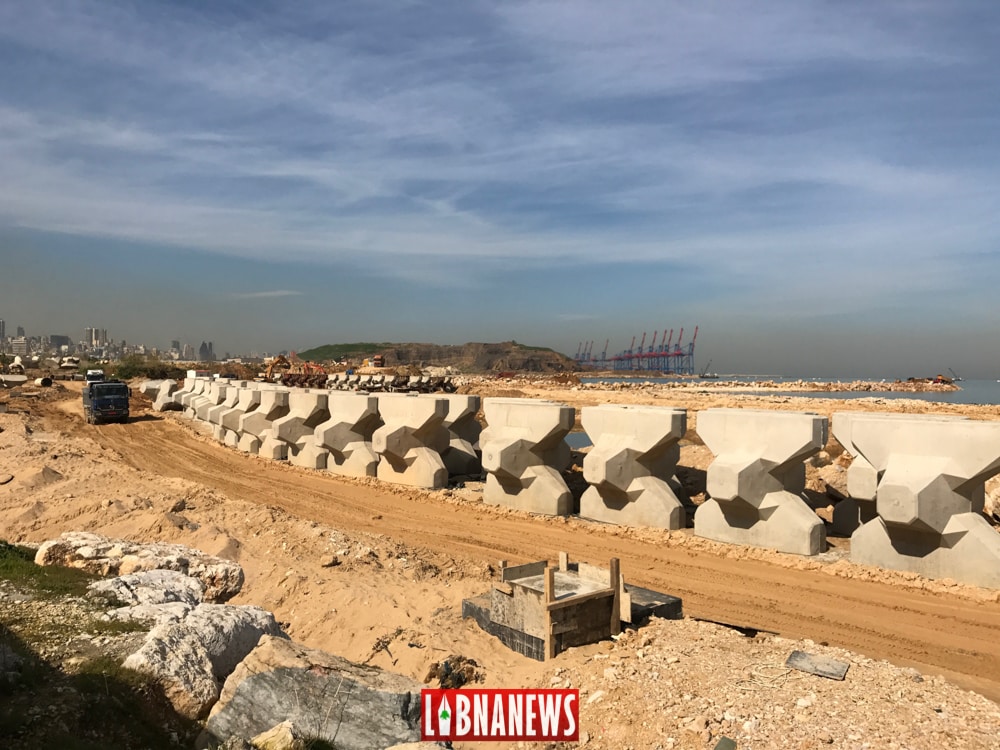 La crise des ordures, de retour au Mont Liban, le 1er Septembre (Ministre) La mise en place de la décharge de Jdeideh et au loin celle de Bourj Hammoud. Crédit Photo: Libnanews.com