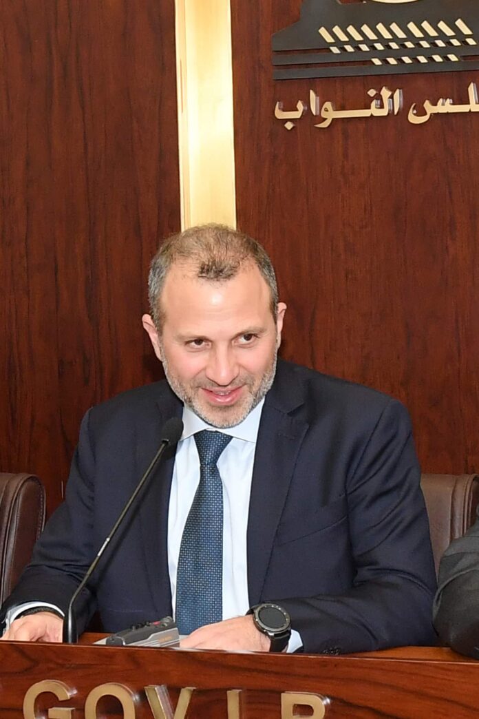 Le Ministre des Affaires Etrangères Gébran Bassil s'exprimant devant le Parlement. Crédit Photo: Parlement Libanais