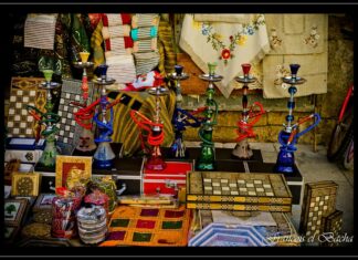 Des Narguilés dans le Souk de Byblos. Crédit Photo: François el Bacha