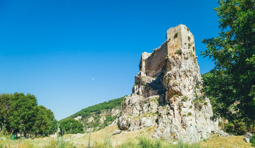 Le château de Mseilha à Batroun. Crédit Photo: François el Bacha pour Libnanews.com. Tous droits réservés Un article à lire https://libnanews.com/liban-patrimoine-le-chateau-de-Mseilha-Tripoli-Batroun