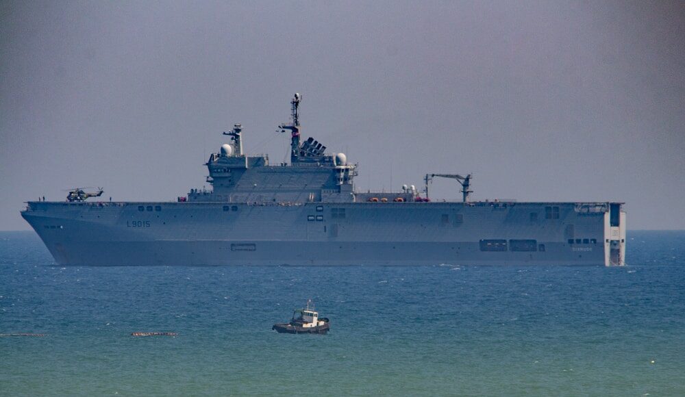 Le porte-hélicoptère Dixmude dans le cadre de l'opération Cèdre Bleu 2019. Crédit Photo: François el Bacha pour Libnanews.com. Tous droits réservés