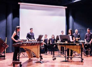 Une performance percutante par le « Beirut Percussion Ensemble » Une performance percutante par le "Beirut Percussion Ensemble"