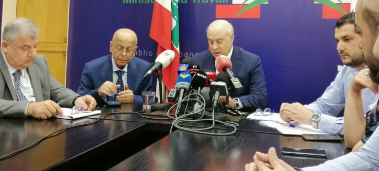 Seuls 1,733 ressortissants syriens jouiraient d'un permis de travail au Liban (Ministre)