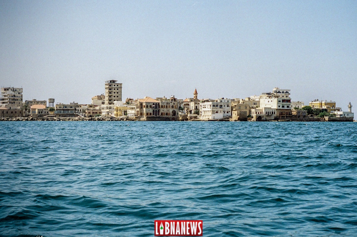 Le port de Tyr: Balade au large de Tyr, sud Liban. Crédit Photo: François el Bacha, pour Libnanews.com. Tous droits réservés.