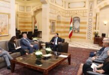 Le Premier Ministre Saad Hariri recevant les ambassadeurs des Pays membres permanents du Cosneil de Sécurité de l'ONU. Crédit Photo: Dalati & Nohra