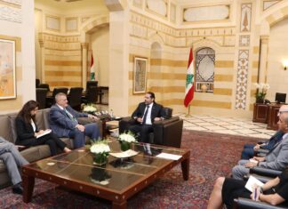 Le Premier Ministre Saad Hariri recevant les ambassadeurs des Pays membres permanents du Cosneil de Sécurité de l'ONU. Crédit Photo: Dalati & Nohra