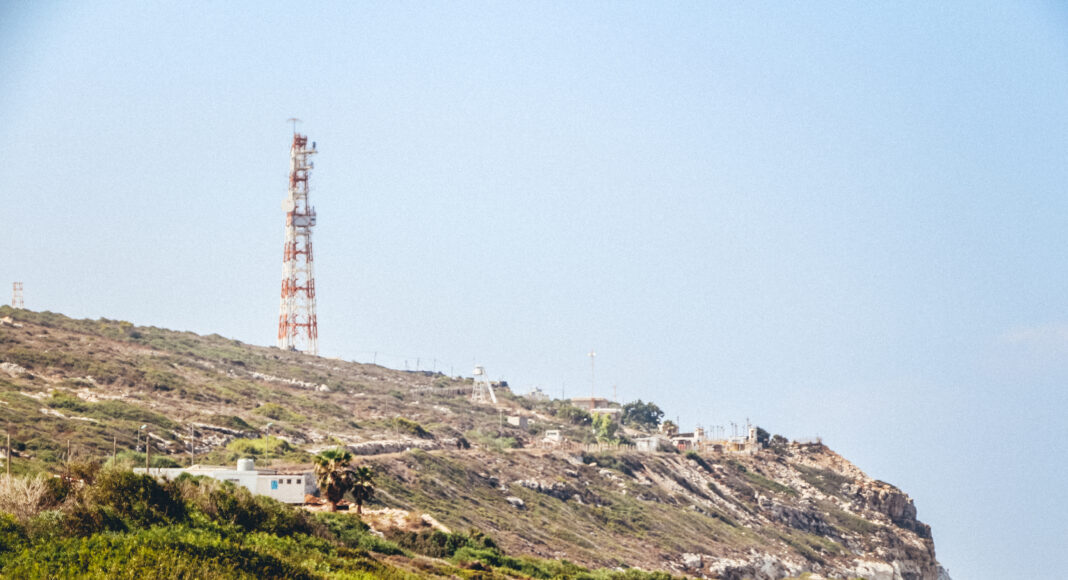 The blue line, demarcation line between Lebanon and Israel, at Ras Naqoura. Photo credit: Francois el Bacha, for Libnanews.com. All rights reserved.