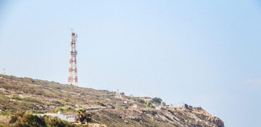 La ligne bleue, ligne de démarcation entre le Liban et Israël, au niveau de Ras Naqoura. Crédit Photo: Francois el Bacha, pour Libnanews.com. Tous droits réservés.