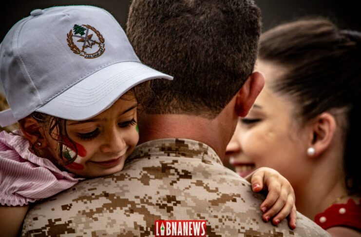1er août : hommage aux soldats libanais tués et blessés sous les frappes israéliennes Deux morts et 15 blessés dans les rangs de l'armée libanaise suite à une frappe israélienne