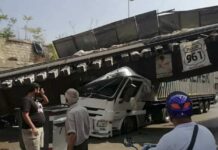 Effondrement d'un pont métallique à Mar Mikhaël - Beyrouth