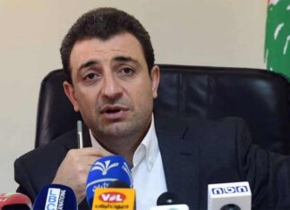 La conférence de presse du Ministre de l'Industrie Waël Bou Faour au sujet de l'incident de Qabr Chamoun