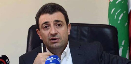 La conférence de presse du Ministre de l'Industrie Waël Bou Faour au sujet de l'incident de Qabr Chamoun