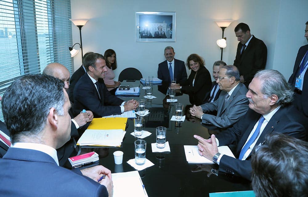 Le Président de la République, le Général Michel Aoun, en compagnie du Président de la République Française, Emmanuel Macron. Crédit Photo: Dalati & Nohra