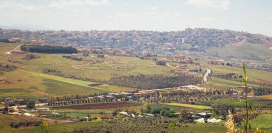 La ville de Khiam vue depuis Marjayoun. Crédit Photo: François el Bacha pour Libnanews.com