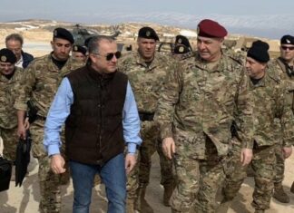 Le Ministre de la Défense accuse Israël d’être à l’origine de la tentative d’attentat contre la Banlieue Sud de Beyrouth Le Ministre de la Défense Elias Bou Saab avec le Commandant de l'Armée Libanaise, Joseph Aoun. Source Photo: Twitter