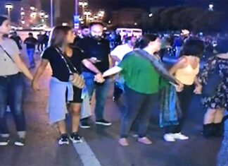 Manifestation à Beyrouth contre la taxe WhatsApp Capture d'écran de la chaine de télévision Al Jadeed montrant les manifestations au centre-ville de Beyrouth