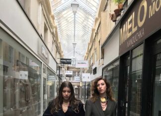 Invitation to the Van Jadid Showroom in Paris