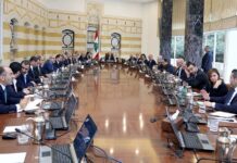 Saad Hariri depuis Baabda détaille un plan visant à réduire le déficit à 0.6% du PIB et se prononce pour des élections législatives anticipées "si le peuple le souhaite".