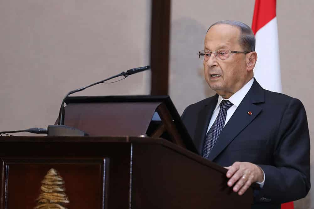 Le Président de la République, le Général Michel Aoun, prononçant son discours lors de l'ouverture du congrès de la Rencontre Levantine, ce lundi 14 octobre 2019. Crédit Photo: Dalati & Nohra